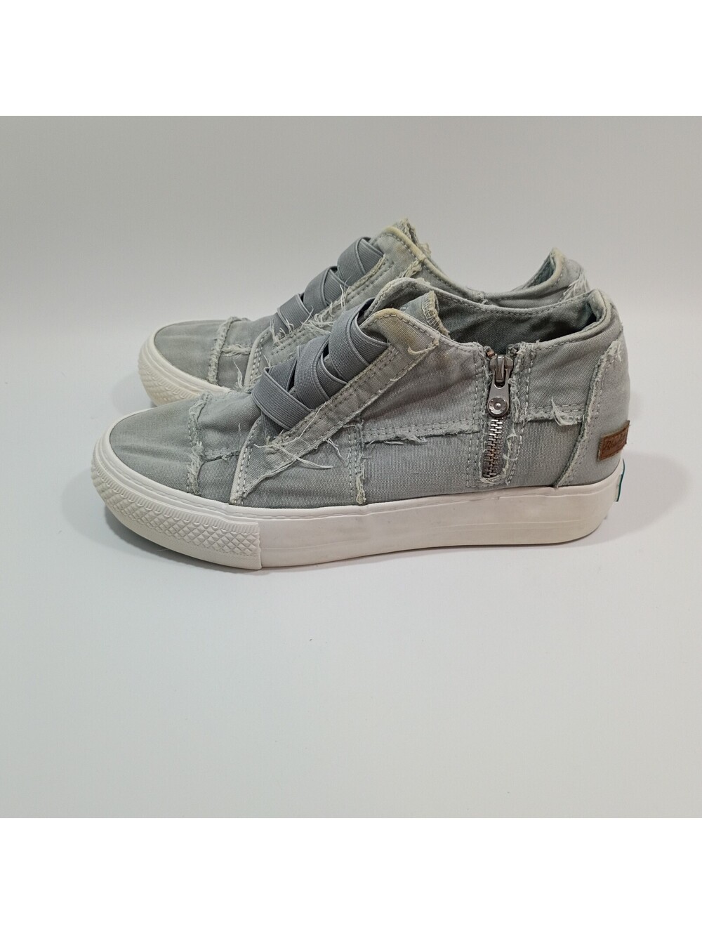 Blowfish Malibu Women Mamba Canvas Sneaker Sweet Gray Color Washed US 9.5